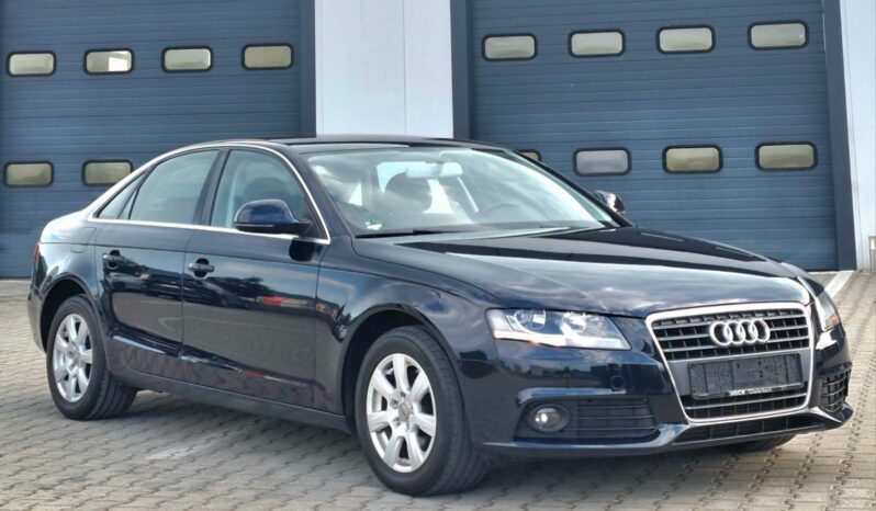 
								Audi A4 2009 Лимузина Дизел целосно									