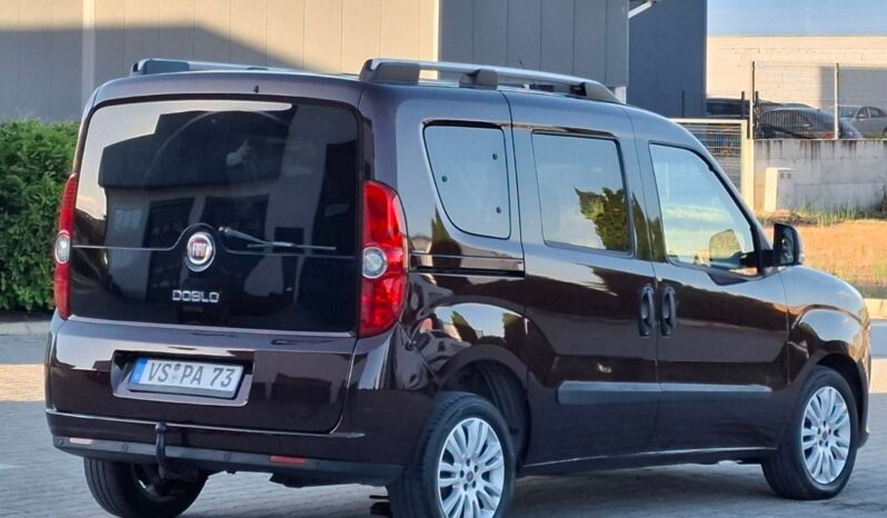 
								Fiat Doblo 2011 Патничко комби Дизел целосно									