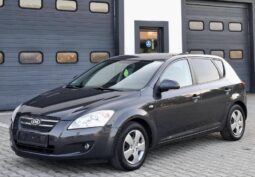 Kia Cee_d 2009 Хечбек Дизел