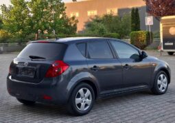 Kia Cee_d 2009 Хечбек Дизел