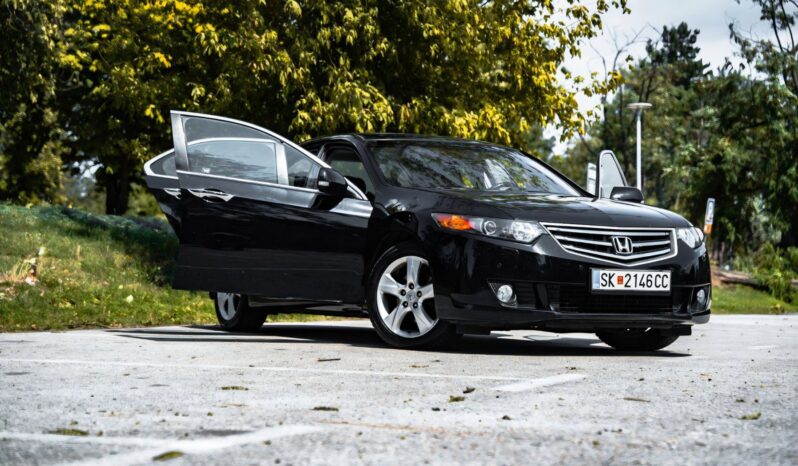 
								Honda Accord 2008 Лимузина Дизел целосно									