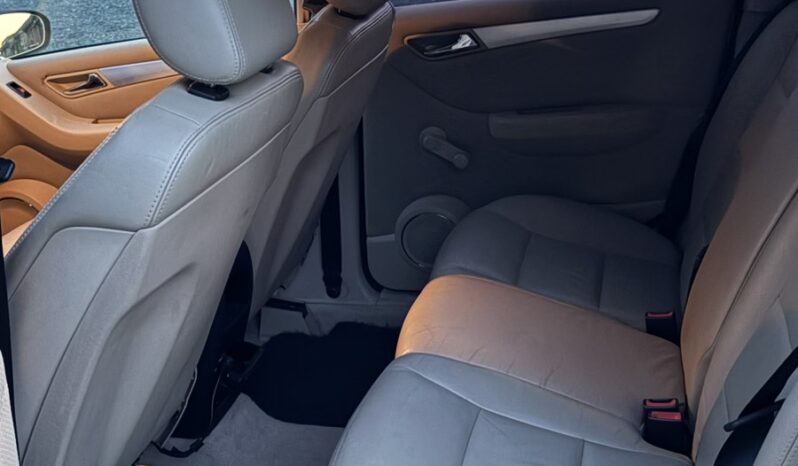 
								MercedesBenz B_180 2006 Хечбек Дизел целосно									
