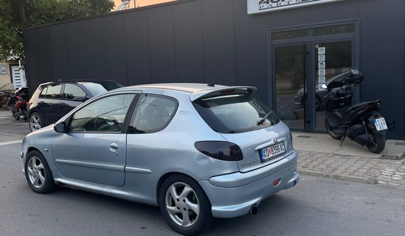 
								Peugeot 206 2004 Купе Бензин целосно									