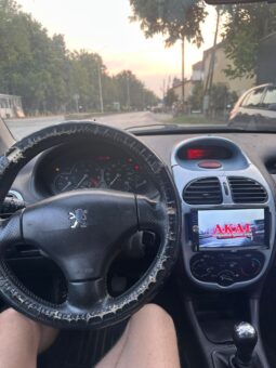 
										Peugeot 206 2004 Купе Бензин целосно									