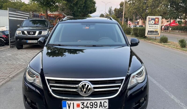 
								Volkswagen Tiguan 2010 Џип / SUV Бензин целосно									