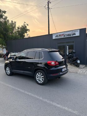 Volkswagen Tiguan 2010 Џип / SUV Бензин