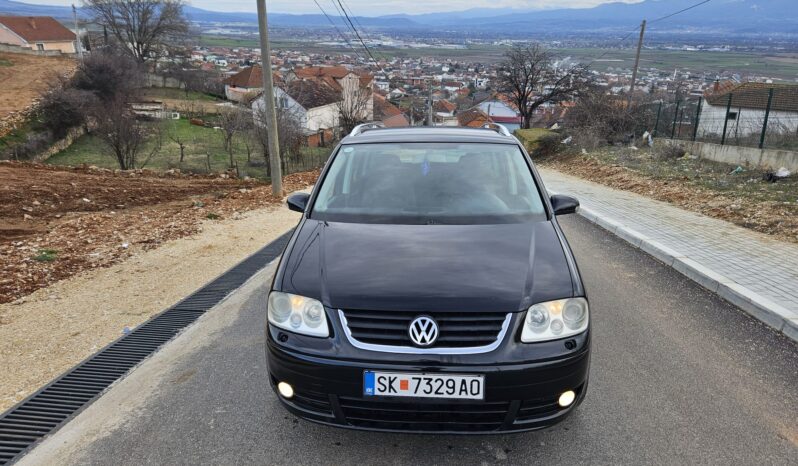 
								Volkswagen Touran 2006 Моноволумен (Миниван) Дизел целосно									