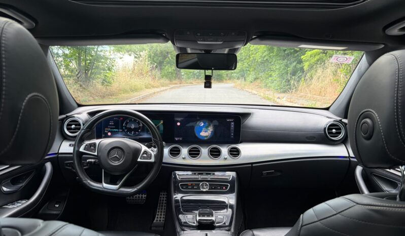 
								MercedesBenz E_350 2016 Лимузина Дизел целосно									