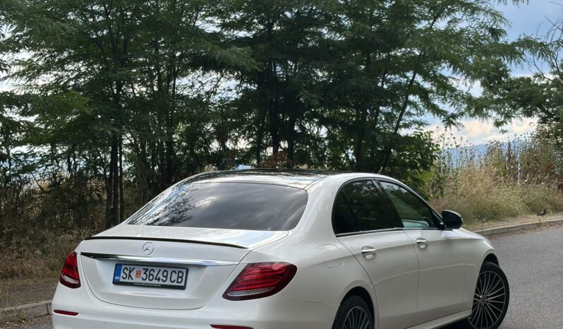 
								MercedesBenz E_350 2016 Лимузина Дизел целосно									