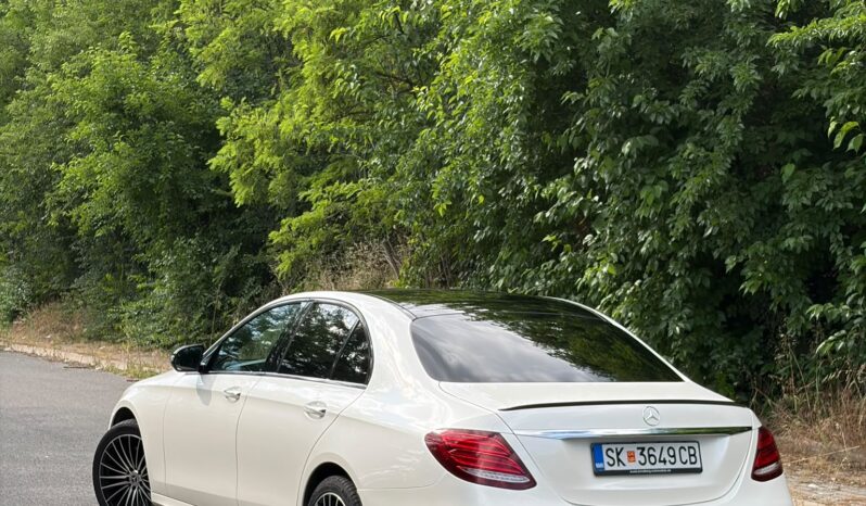 
								MercedesBenz E_350 2016 Лимузина Дизел целосно									