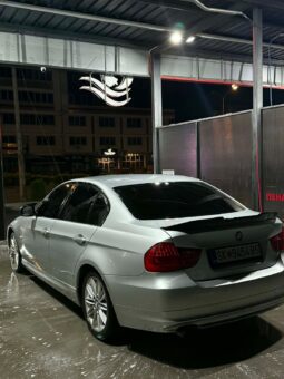 BMW 320 2009 Лимузина Дизел