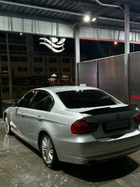 BMW 320 2009 Лимузина Дизел