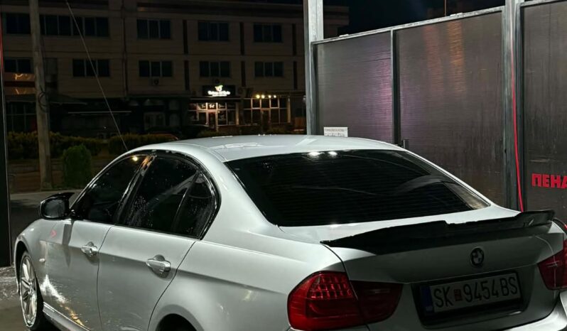 
								BMW 320 2009 Лимузина Дизел целосно									