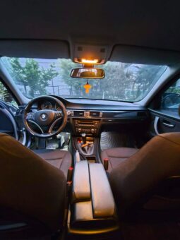 BMW 320 2009 Лимузина Дизел