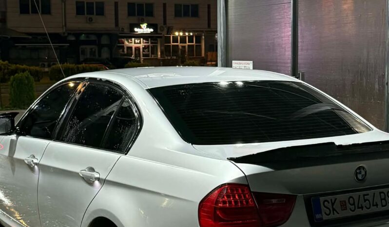 
								BMW 320 2009 Лимузина Дизел целосно									