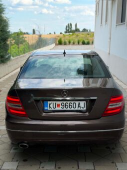 
										MercedesBenz C_220 2013 Лимузина Дизел целосно									