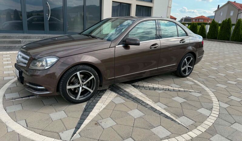 
								MercedesBenz C_220 2013 Лимузина Дизел целосно									