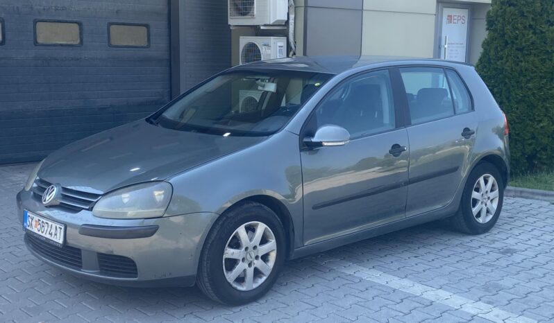 
								Wolkswagen Golf 5 2004 Хечбек Дизел целосно									