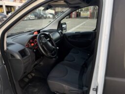 
										Citroen Jumpy 2015 Товарно комбе Дизел целосно									