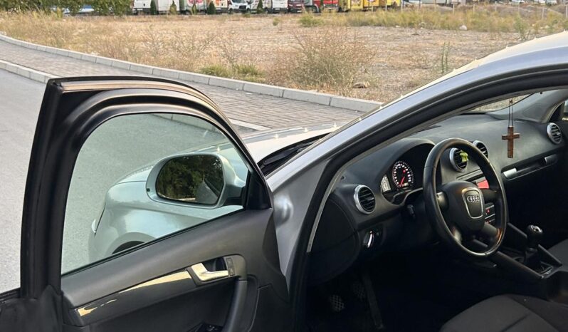 
								Audi A3 2009 Хечбек Бензин целосно									