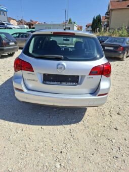 
										Opel Astra_J 2011 Караван Дизел целосно									