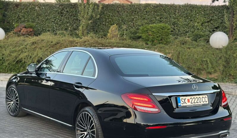 
								MercedesBenz E_220 2020 Лимузина Дизел целосно									