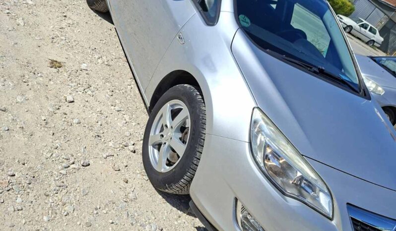 
								Opel Astra_J 2011 Караван Дизел целосно									