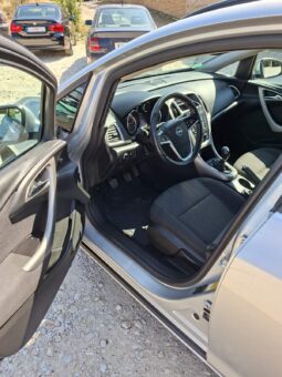 
										Opel Astra_J 2011 Караван Дизел целосно									