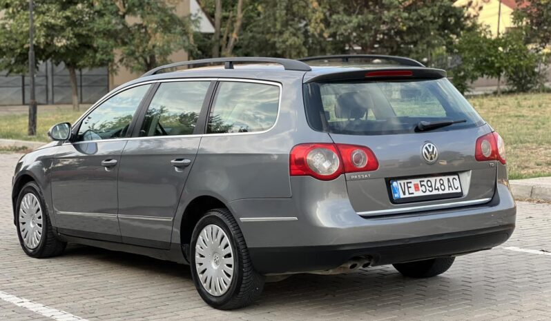 
								Wolkswagen Passat B6 2006 Караван Дизел целосно									
