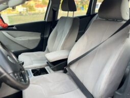
										Wolkswagen Passat B6 2006 Караван Дизел целосно									