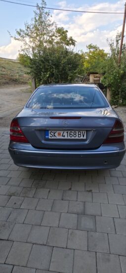 
										MercedesBenz E_270 2003 Лимузина Дизел целосно									