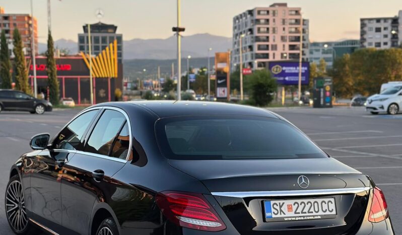 
								MercedesBenz E_220 2020 Лимузина Дизел целосно									