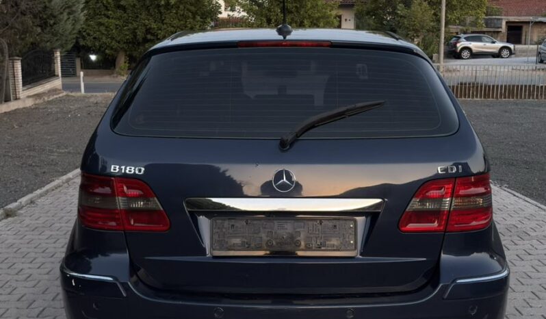 
								MercedesBenz B_180 2006 Хечбек Дизел целосно									