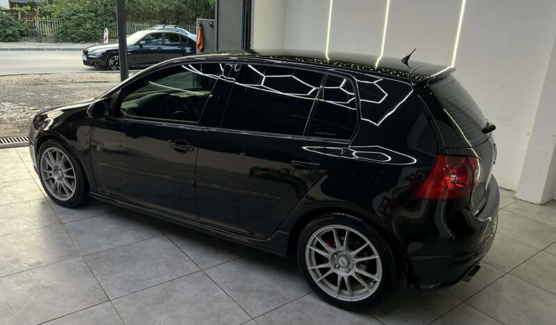 
								Wolkswagen Golf 5 2007 Хечбек Дизел целосно									