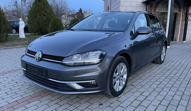 
								Wolkswagen Golf 7 2018 Хечбек Дизел целосно									