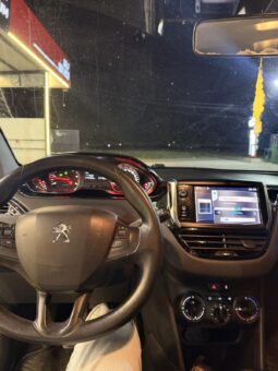 Peugeot 208 2012 Хечбек Дизел