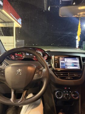 Peugeot 208 2012 Хечбек Дизел