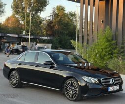 MercedesBenz E_220 2020 Лимузина Дизел