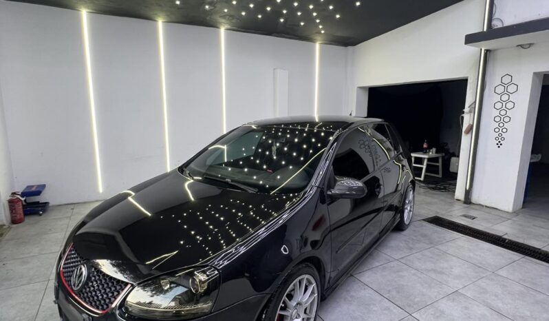 
								Wolkswagen Golf 5 2007 Хечбек Дизел целосно									