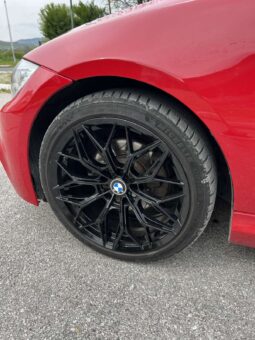 
										BMW 316 2011 Лимузина Дизел целосно									