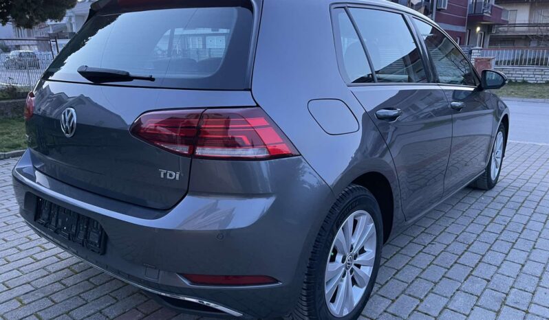 
								Wolkswagen Golf 7 2018 Хечбек Дизел целосно									