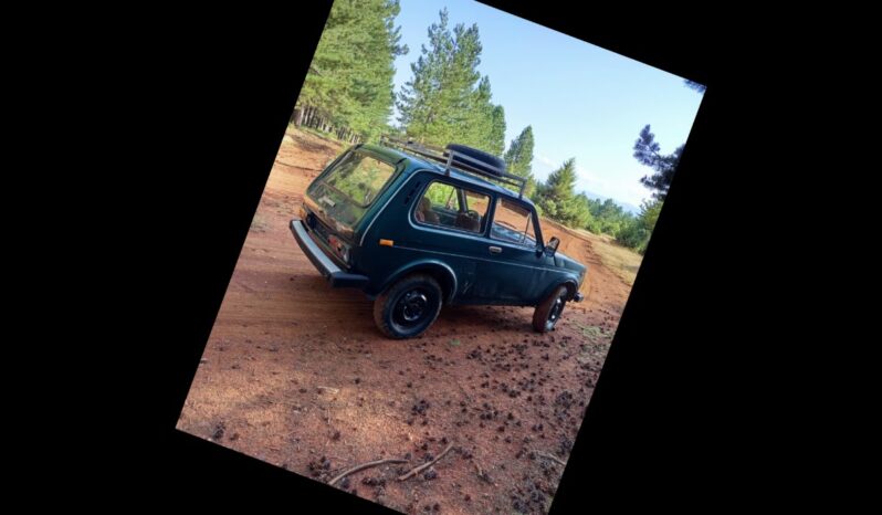
								Lada Niva. 1985 Џип / SUV Бензин целосно									