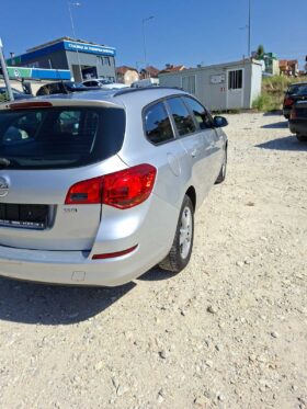 Opel Astra_J 2011 Караван Дизел
