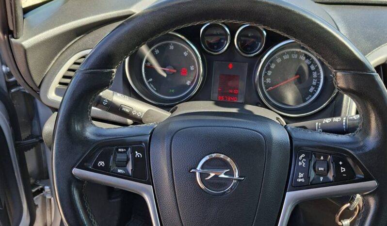 
								Opel Astra_J 2011 Караван Дизел целосно									