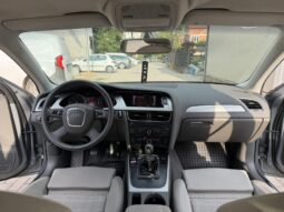 
										Audi A4 2011 Лимузина Дизел целосно									
