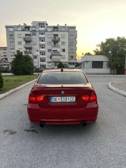 
										BMW 316 2011 Лимузина Дизел целосно									