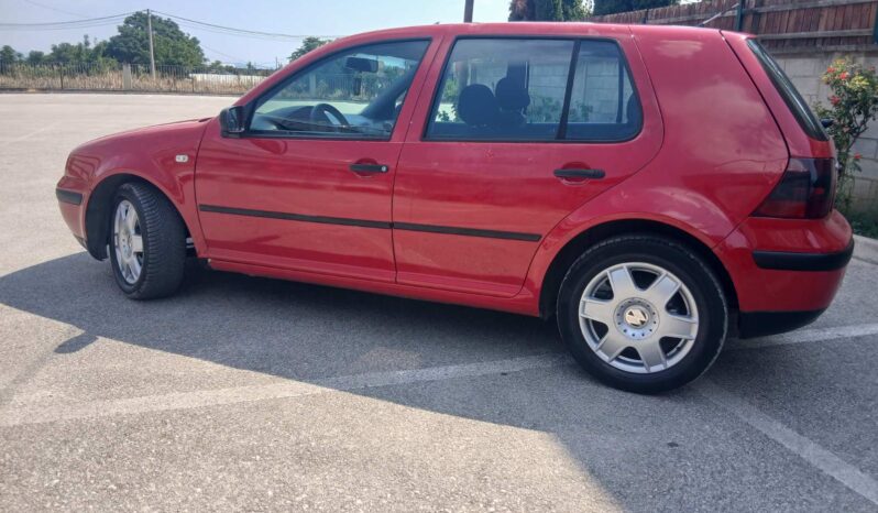 
								Volkswagen Golf 4 2000 Хечбек Дизел целосно									