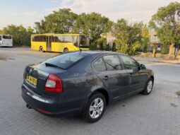 
										Skoda Octavia 2010 Лимузина Дизел целосно									