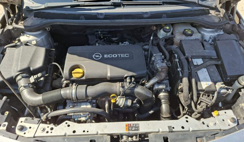 
								Opel Astra_J 2011 Караван Дизел целосно									