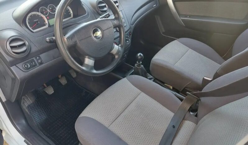 
								Chevrolet Aveo 2009  Hedzbek Benzin full									
